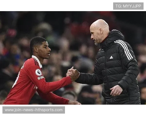 曼联拉什福德高速反击攻破防线